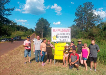 Se instalaron carteles con Estrellas Amarillas en la ruta provincial 17