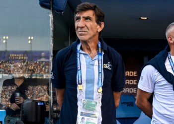Gustavo Costas: “Había que ganar como sea, se ganó y lo merecimos”