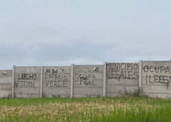 Denuncian al intendente Ripoll por “apropiarse” del espacio verde de un loteo