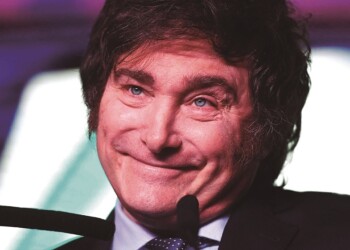 Pasa lo de siempre: Ella y él