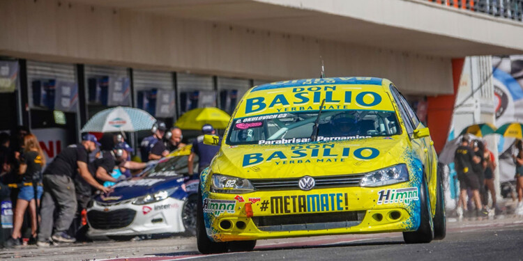 ESTÁ RINDIENDO. Okulovich viene con buenas actuaciones con el Vento.