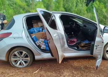 Joven quiso evadir un control: lo atraparon con cigarrillos de contrabando y el auto era robado