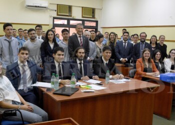 Funcionarios judiciales se capacitaron en juicio oral