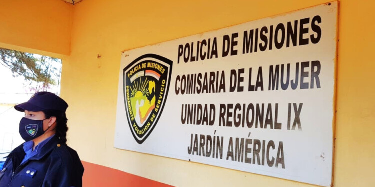 SEPTIEMBRE 2020. La joven, hoy de 23 años, denunció en esta dependencia policial los abusos y lesiones.