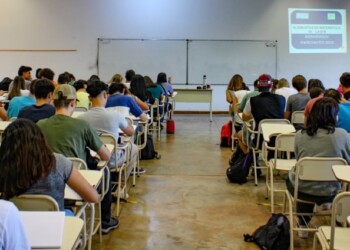 “El 40% de los estudiantes que vive en Posadas viene de otras ciudades”