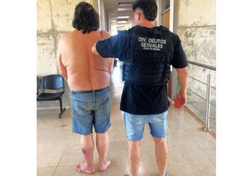 El abusador obligaba a la niñera a llamarlo “Osama Alí” y la tenía encerrada en la mugre