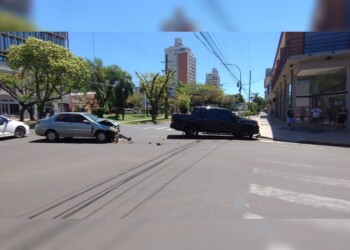 Accidente en el microcentro de Posadas dejó dos personas heridas