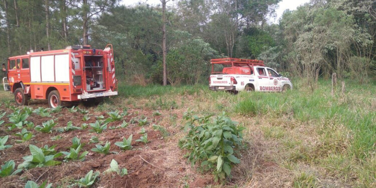 SIEMPRE ESTÁN. Esta vez los bomberos de El Soberbio piden ayuda. (Gentileza ABVES)