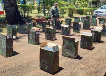 Tenía pedido de captura, volcó y adentro de la camioneta había 15 mil paquetes de cigarrillos