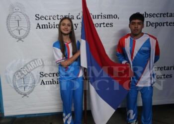 Hasta las lágrimas: la emoción de los abanderados de Misiones en los Juegos Nacionales Evita