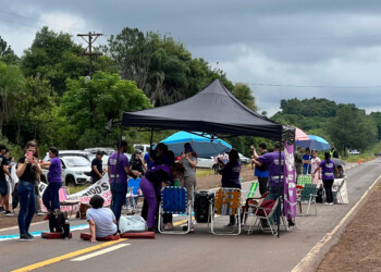 Docentes cortan totalmente la ruta 12 en General Urquiza
