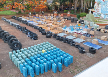 Encomiendas tenían 702 cubiertas y 52 mil paquetes de cigarrillos de contrabando