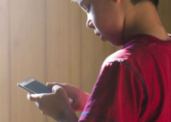 Grooming: a uno de cada cuatro menores le pidieron fotos y “nudes” por redes