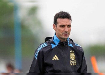 Eliminatorias: Scaloni piensa en el equipo para enfrentar a Perú el martes