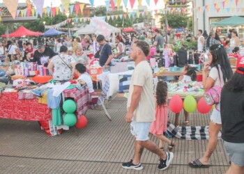 La feria “Manos Productivas” se vivió a pleno en la costanera posadeña