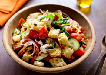 Recetas para sorprender: probá esta llamativa Panzanella