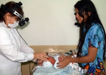 Resaltan que los nacidos prematuros están más expuestos a daños en la retina