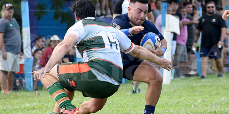VIEJOS CONOCIDOS. CAPRI y Lomas se cruzarán en la final de esta tarde.