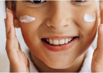Rutinas de skincare en niños y preadolescentes: ¿hay riesgos para la piel?