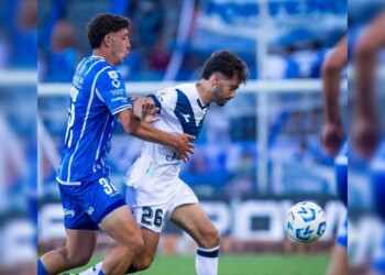 Una de cal y una de arena: Vélez no pasó del empate ante Godoy Cruz pero se metió en Copa Libertadores