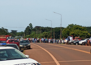 Productores yerbateros cortan la ruta 14 en San Pedro