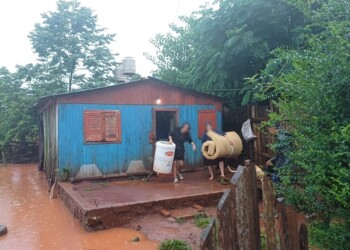 Abundantes lluvias dejaron a decenas de familias evacuadas