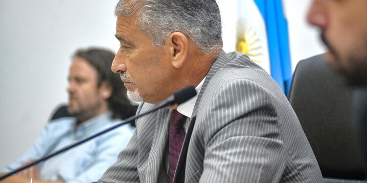 ESPERAN LA DEFINICIÓN. César Antonio Yaya y Augusto Gregorio Busse (izquierda de la imagen), integrantes del Tribunal Penal 2.