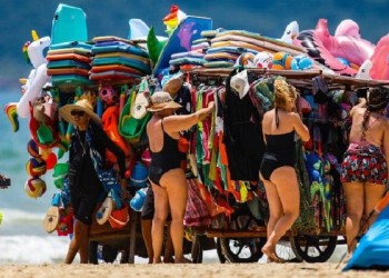 Brasil en pesos: ¿cómo pagar vacaciones a precio de dólar financiero usando PIX?