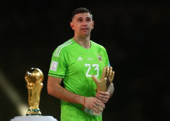 El “Dibu” Martínez anunció cuándo se retira de la Selección Argentina