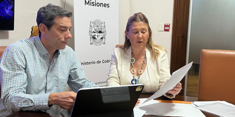 COOPERACIÓN. Pérez y Kukla avanzaron en acuerdos concretos.