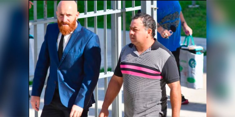 BÁRZOLA Y TITARELLI. El colocador de piso de parquet y su abogado defensor nuevamente ante la investigación del crimen.