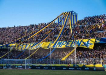Balearon la casa del actual líder de la barra brava de Rosario Central antes del partido contra Racing