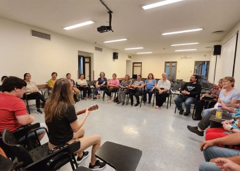 Taller de estimulación musical: un puente hacia la rehabilitación y la esperanza