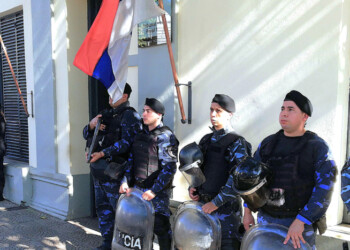 Si el defensor de Alfredo Remskij no se presenta a juicio, será buscado por la policía