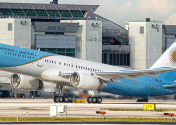 El Gobierno destinó más de 800 mil dólares para reparar el avión presidencial