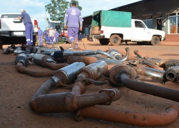Compactaron caños de escape de motos, tras ser decomisados por ruidos molestos