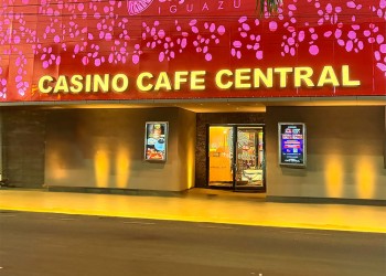 Despedí el año en Casino Café Central y recibí el nuevo año en el After Party en Club Nova