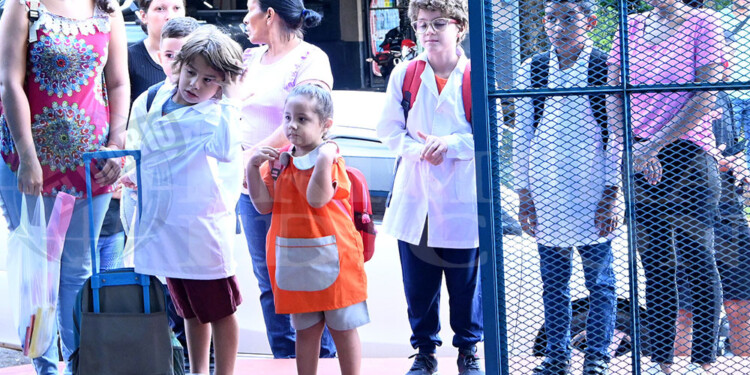 MIÉRCOLES. El próximo año las clases comenzarán a mitad de semana, después de los días feriados por carnaval.