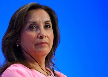 Presidenta peruana pidió “abrir debate” sobre pena de muerte para violadores de menores