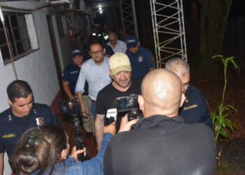 El senador Kueider y su secretaria fueron imputados por tentativa de contrabando