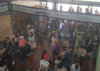 La terminal de Ómnibus de Posadas colmada: circulan un promedio de 23 mil personas por día