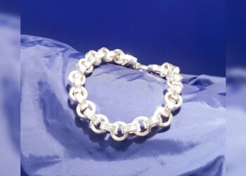 Robaron en una joyería céntrica de Posadas y se llevaron todo lo exhibido