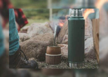 Stanley retira del mercado millones de termos por riesgo de quemaduras: cómo reconocerlos