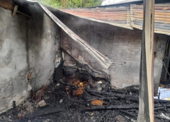 Se prendió fuego una casa en Misiones y rescataron a una mujer entre las llamas