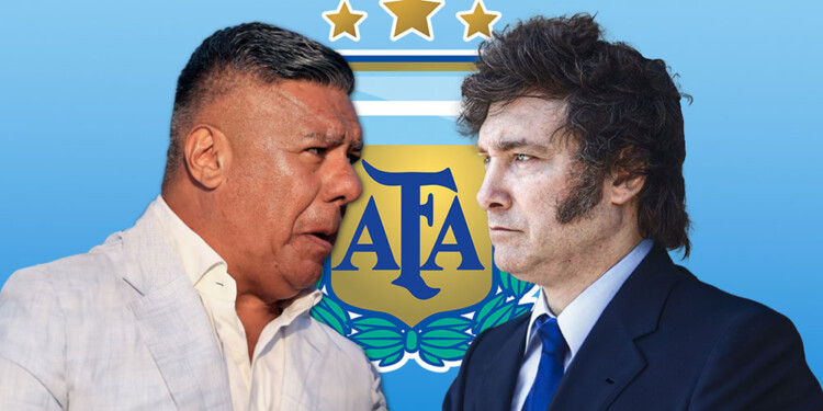 MANCHAN LA PELOTA. El enfrentamiento entre los dos dirigentes oculta una verdadera guerra económica.