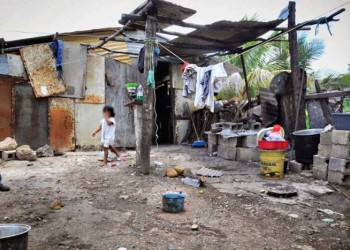 Los argentinos recortaron gastos en atención médica y servicios públicos