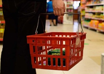Pese a la baja inflación, el consumo no se recupera por el retraso de los salarios