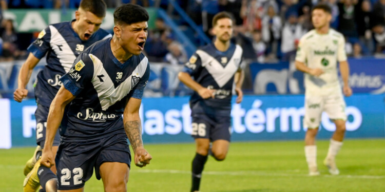 ADENTRO. Claudio Aquino, uno de los mejores del campeón, está en el once ideal de la AFA.