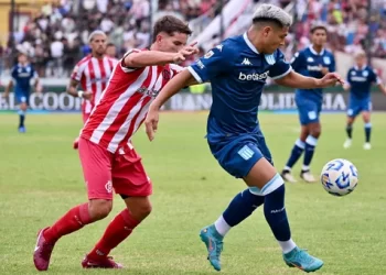 Racing le ganó a Barracas Central en su debut en el Torneo Apertura 2025