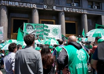 Pasan a disponibilidad a 150 empleados de planta permanente del Ministerio de Economía